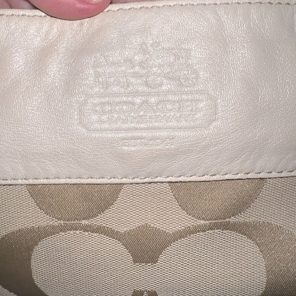 Coach- Zoe Signature Ivory/Tan, Signature Print Canvas Leather Shoulder Bag - Picture 2 of 4